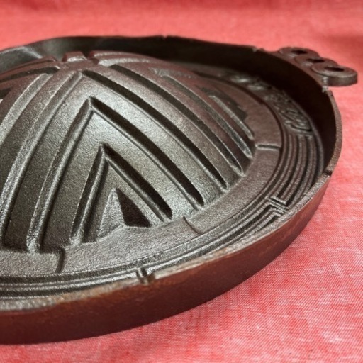ジンギスカン鍋　昭和レトロ　中古品 ニコー高級鋳鉄製ジンギス印ジンギスカン鍋大5人用新品未使用