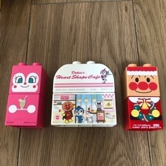 アンパンマン　ブロック　たのしいおみせやさんセット&ドキンちゃん＆ドキンズハートシェイプカフェ&ベビーブック12月号付録クリスマスアンパンマンの画像