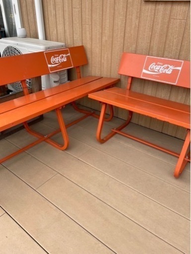 コカコーラ　ベンチ