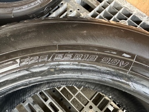 Yokohama GEOLANDAR 225/55R18 98v 夏タイヤ　3本　