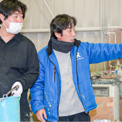 ▼強化プラスチック（FRP）の防水作業員：正社員▼ 未経験でも大丈夫◎優しい先輩たちがフォロー！ 経験者優遇★応募お待ちしています♬ 休暇&福利厚生も充実！だからながーく働ける！の画像
