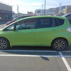 フィットHVの画像