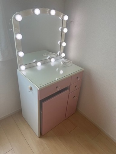 美品❕照明付き❕組立不要 ドレッサー ピンク　化粧台　