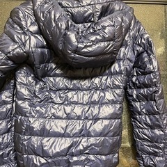 服2着(ユニクロ黄色と紺)の画像