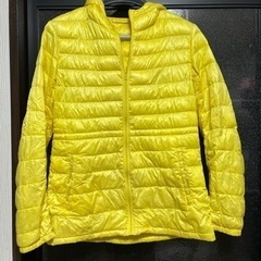 服2着(ユニクロ黄色と紺)