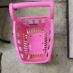 手押し車（おもちゃ付き）の画像