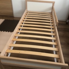 IKEA 子供用ベッドの画像