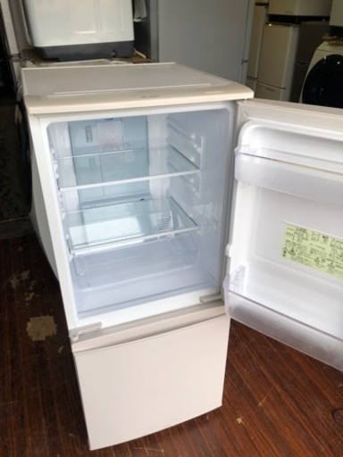北九州市内配送無料　保証付き　SHARP SJ-PD14B-C [冷蔵庫 （137L・つけかえどっちもドア） 2ドア ベージュ系]