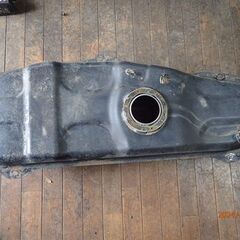 キャリイー　ＤＢ５２Ｔ　燃料タンク　純正品番89101-79A00