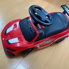 マセラティ　ハンドルから音が出ます