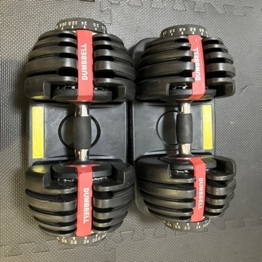 可変式ダンベル 24kg 2個セット ダイヤル式 15段階調節 アジャスタブルダンベル
