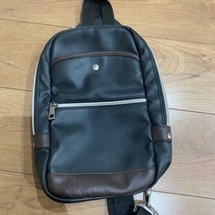 ボディバッグ メンズ