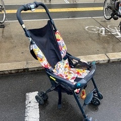 【商談中】無料　コンビ　Ｂ型　ベビーカー