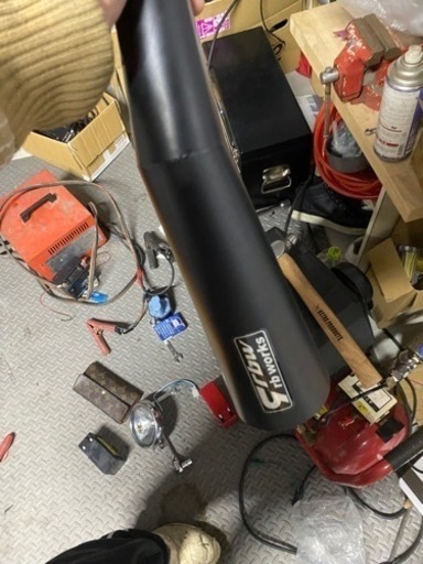 ダックスメガフォンマフラー