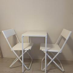 (ほぼ新品) IKEA フェヤン テーブル+折り畳みチェア2つセット (屋外用)の画像