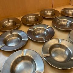 ステンレス　平無地灰皿　14枚　(バラ売り致します)の画像
