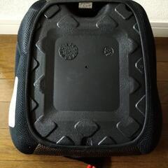 《3月中旬までの掲載予定です》車用ジュニアシートの画像