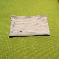 ナイキ　ネックウォーマー