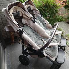 エアバギー双子用ベビーカーの画像