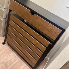 26日出品期限！キッチン収納/キッチンワゴン/キャスター付きキャビネットの画像