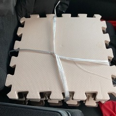 タイル　カーペット