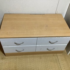 収納ダンス