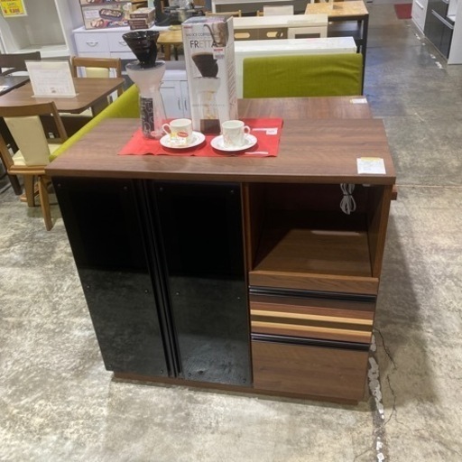 《新生活に》キッチンボード　カップボード　キッチン　ボード　収納　皿