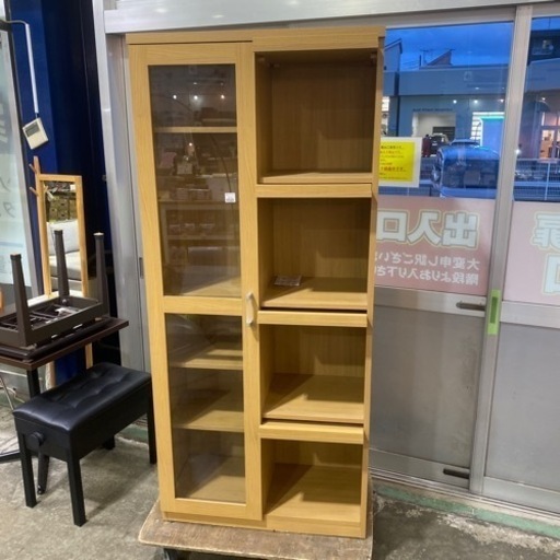 《必需品》本棚　飾り棚　ラック　収納　コレクションケース