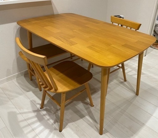 美品　4点セットダイニングテーブル▪️2/26までに引き取りに来れる方