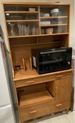 美品　ロウヤ食器棚 ▪️2/26までに引き取りに来られる方