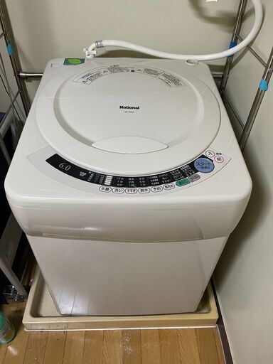 古いですが使えます。（洗濯機・冷蔵庫・テレビ）