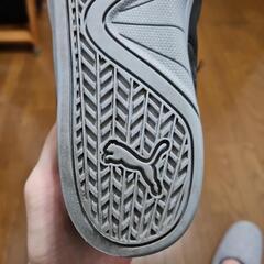【PUMA　フットサルシューズ】の画像