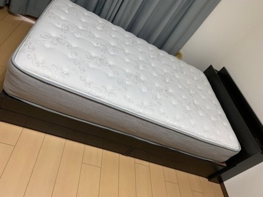 引取り限定★ニトリセミダブルベッド　極上美品