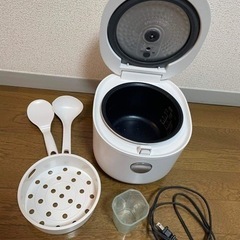 YAMADAマイコンジャー3合炊き炊飯器YRC-MO5H1の画像