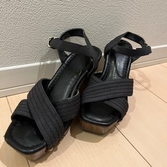 25日まで！黒いサンダル　M size