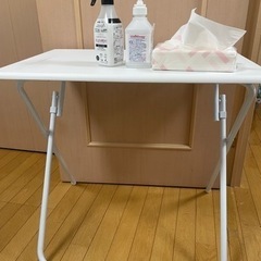 ニトリ　折りたたみデスクフレッタＷＨの画像