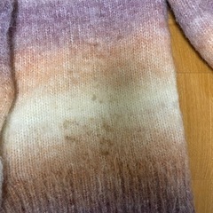 【グラデーションニット】汚れありの画像