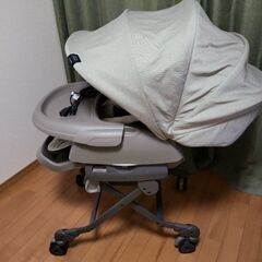 コンビ ネムリラ　オート　電動 AUTO SWING BEDi　おやすみドームの画像