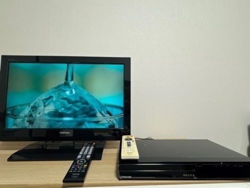REGZAブルーレイレコーダー付き！TOSHIBA REGZA 22インチ　液晶テレビ