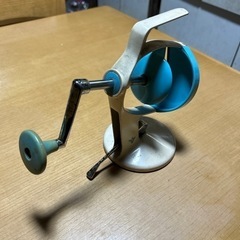 昭和のかき氷機（手動）、アンティークでどうですかの画像