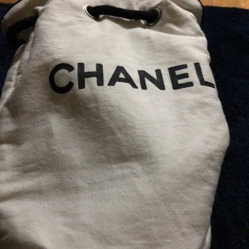 CHANELノベルティミニポーチです