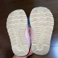 【相談中】ニューバランス　スニーカー　靴の　女の子　14センチの画像