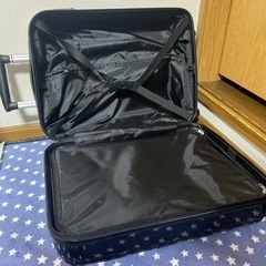 キャリーケースの画像