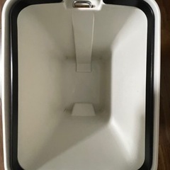 【ニトリ】20L蓋付きゴミ箱　2個の画像