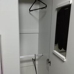 洋服タンスの画像
