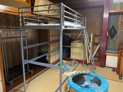 IKEAのロフトベットです。