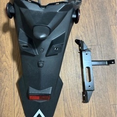 ヤマハ シグナス6型　純正リアフェンダー 〔新車外し〕 補修交換用