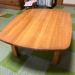 折りたたみ式テーブル