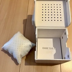 DIESEL 時計用外箱の画像