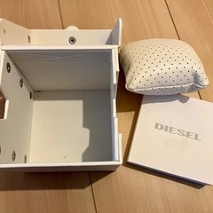 DIESEL 時計用外箱の画像